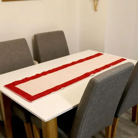 בית נופש Marina Townhouse 4 Bedroom W Parking